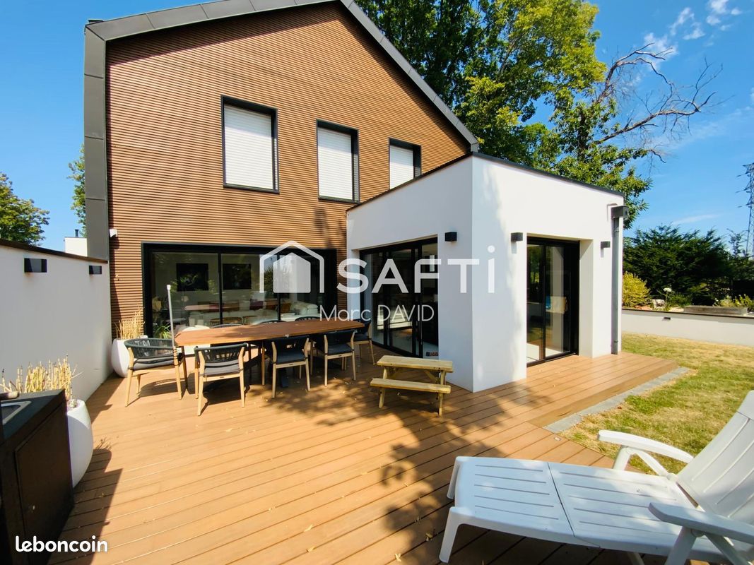 Maison 7 pièces 148 m² · à Vannes · 148 m² · 819 900 €