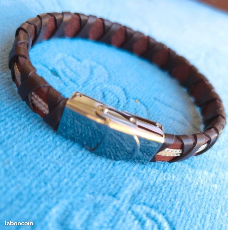 Bracelet Cuir Et Acier Noir - Longueur 20 Cm - Unisexe - Neuf Avec étiquettes - Marque Petugons