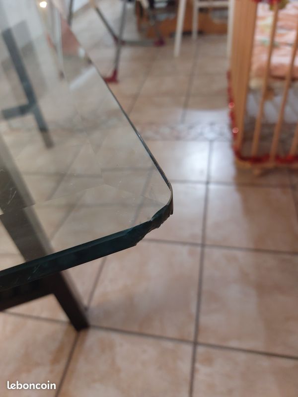 Table en verre (image 3)