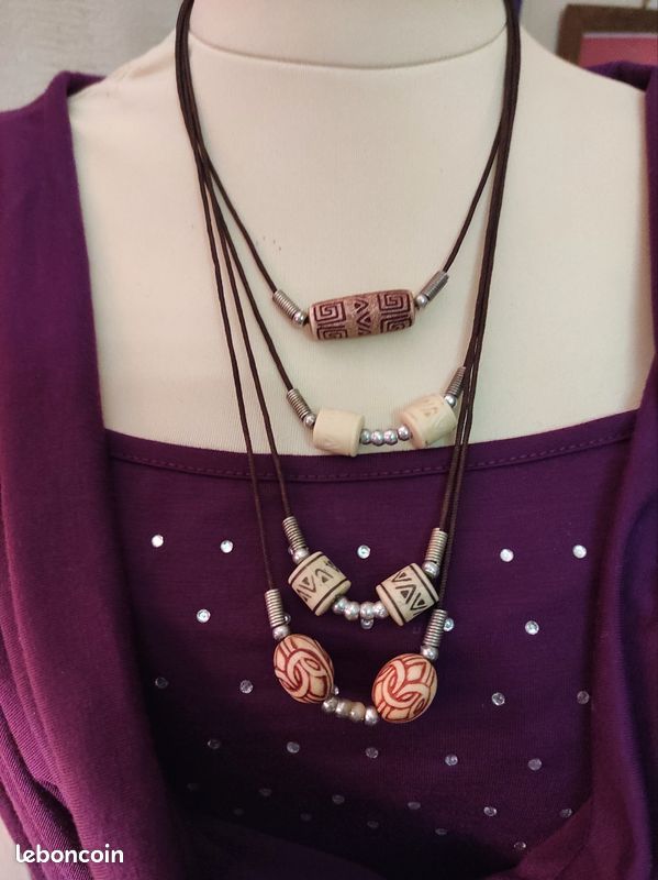 Collier 4 rangs motifs ethniques (image 1)