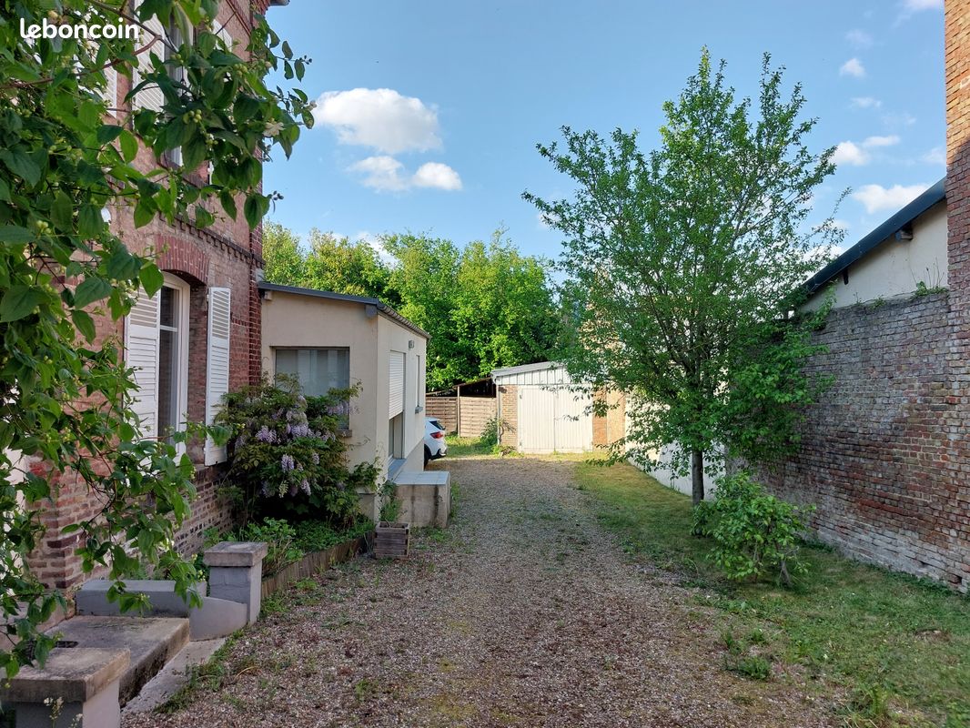 Maison 8 pièces 146 m² · à Abbeville · 146 m² · 185 000 €