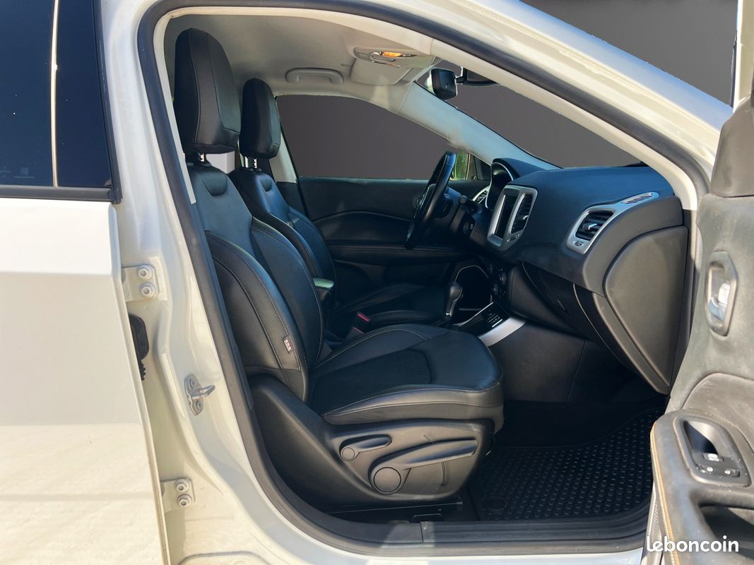 JEEP COMPASS MY20 1.3 Turbo MultiAir 2WD 150CH Longitude Garantie 12 mois (image 10)