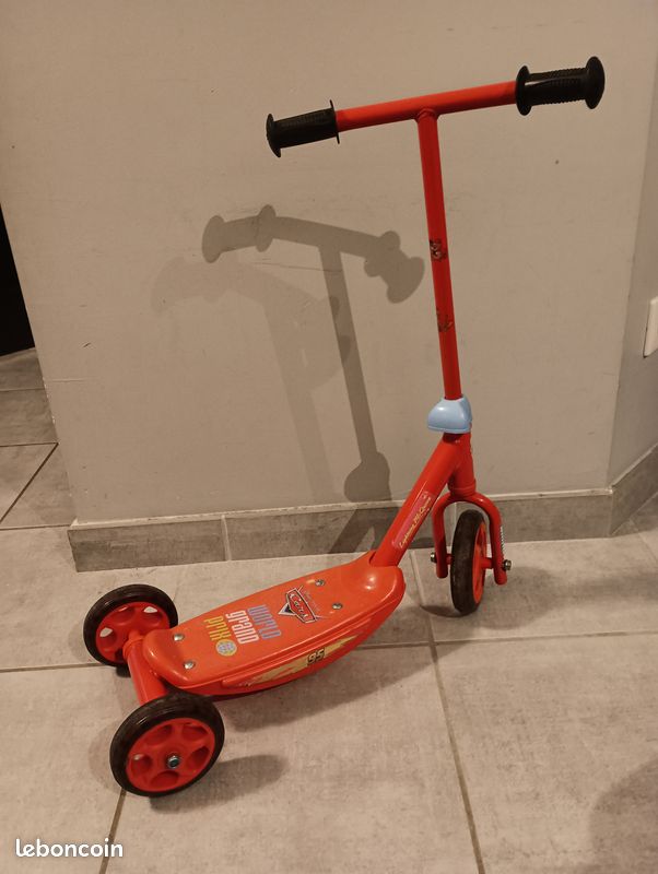 Trotinette Cars 3 roues (image 2)