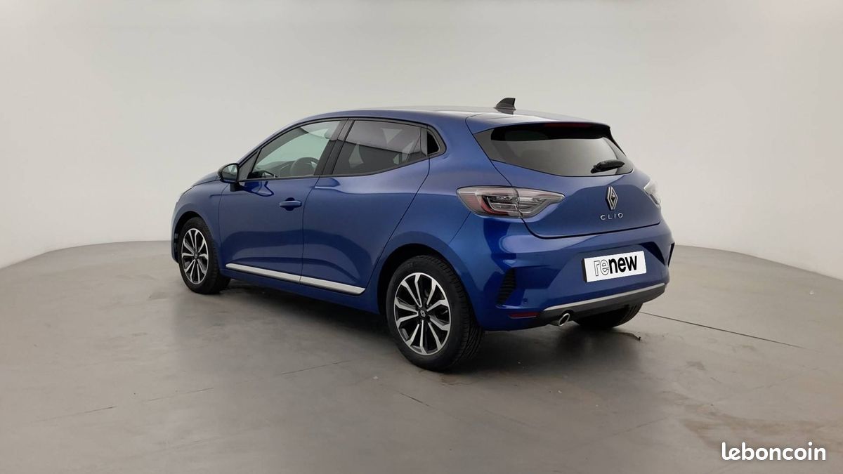 Renault clio tce 90 ch gsr2 techno (image 7)