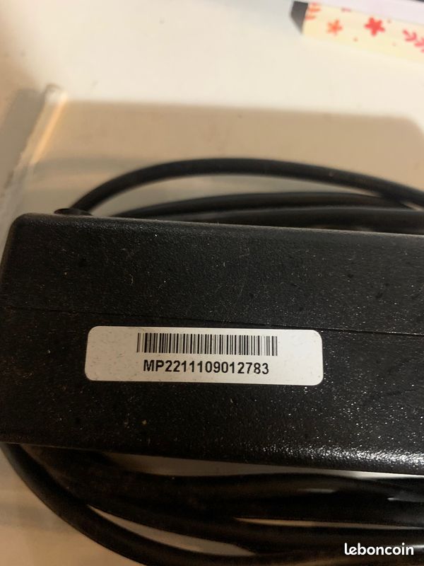 BTWIN CHARGEUR POUR VELO A ASSISTANCE ELECTRIQUE BEBIKE 24 Volt 2 Ampère (image 2)