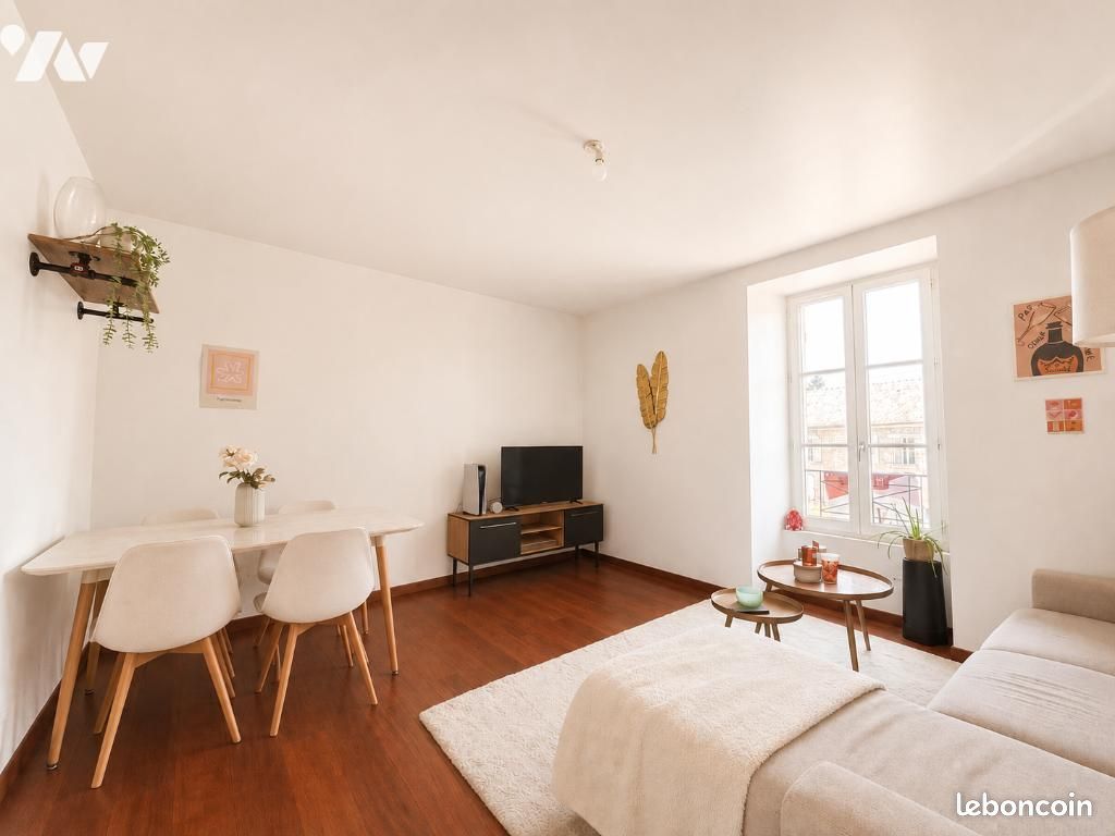 Appartement 2 pièces 38 m² · à Chamant · 38 m² · 715 €
