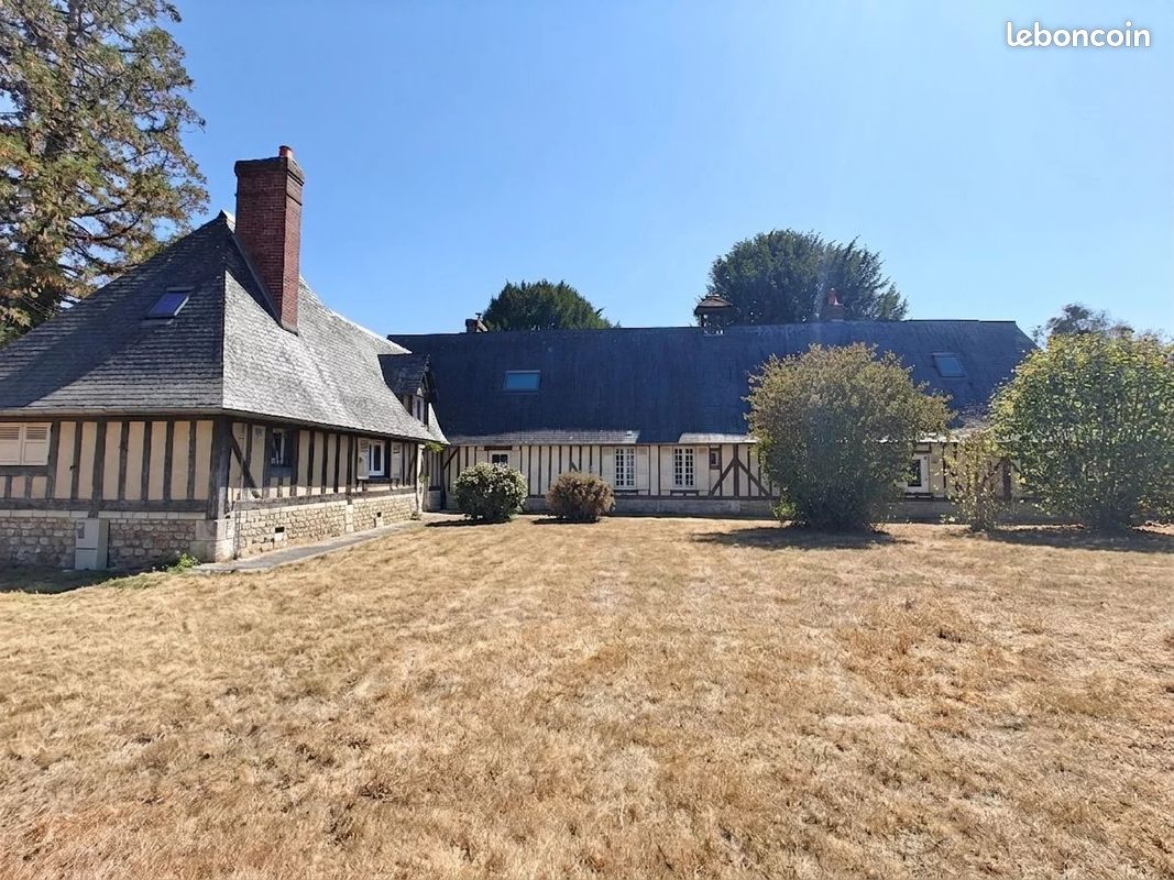 Maison 7 pièces 190 m² · à Brionne · 190 m² · 274 000 €