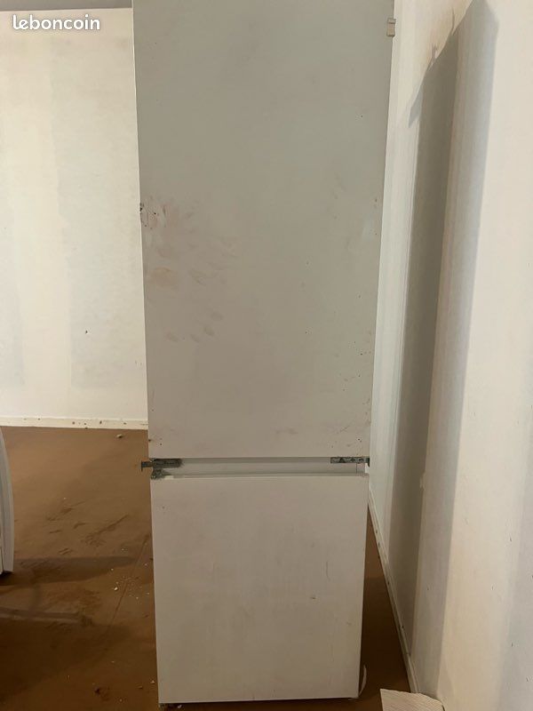 Frigidaire congélateur encastrable (image 1)