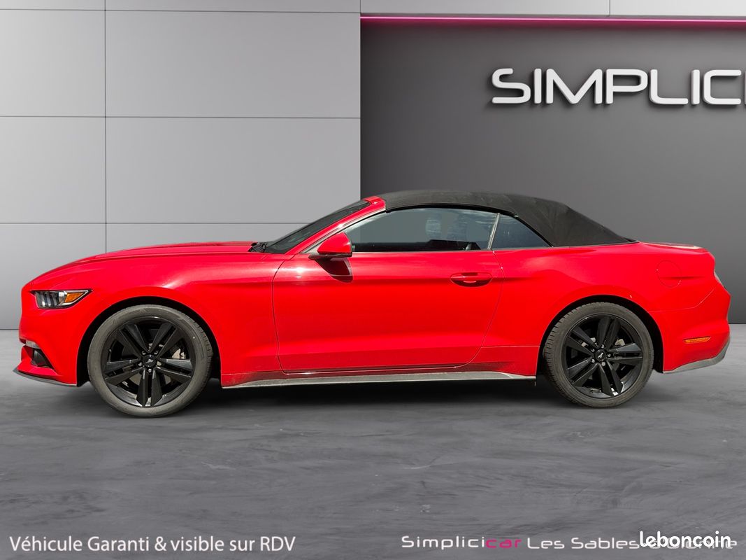 FORD MUSTANG VI CABRIOLET 2.3 ECOBOOST BV6 CONVERTIBLE 317Ch ligne ford performance sièges ventilés et chauffants Garantie 12 mois (image 6)