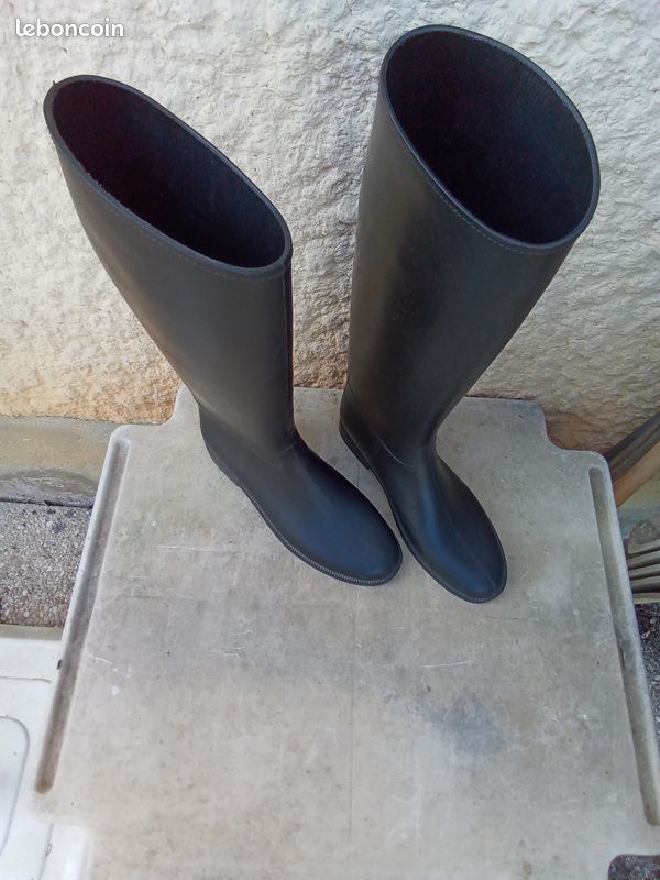 Bottes D'équitation Enfant Equistar Zippées Noires Taille US 5 (tout Temps) - Occasion