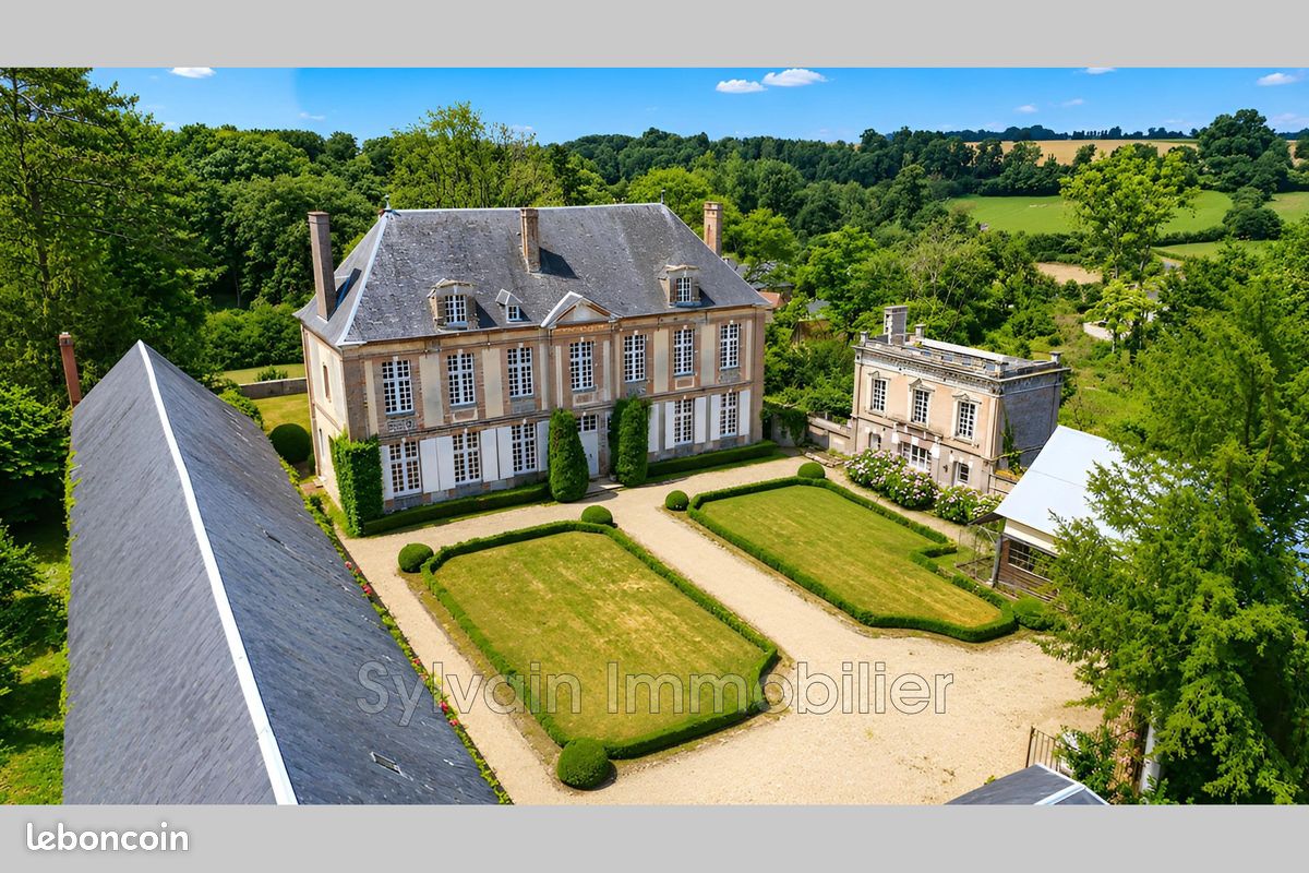 Maison 10 pièces 900 m² · à Gerberoy · 900 m² · 2 150 000 €