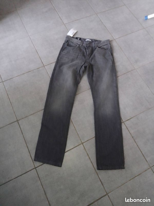 Jean's (image 2)