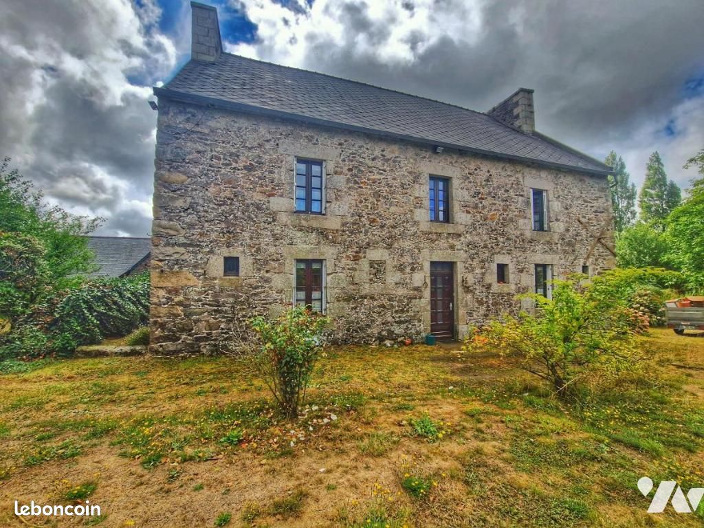 Maison 8 pièces 198 m² · à Trédarzec · 198 m² · 342 000 €