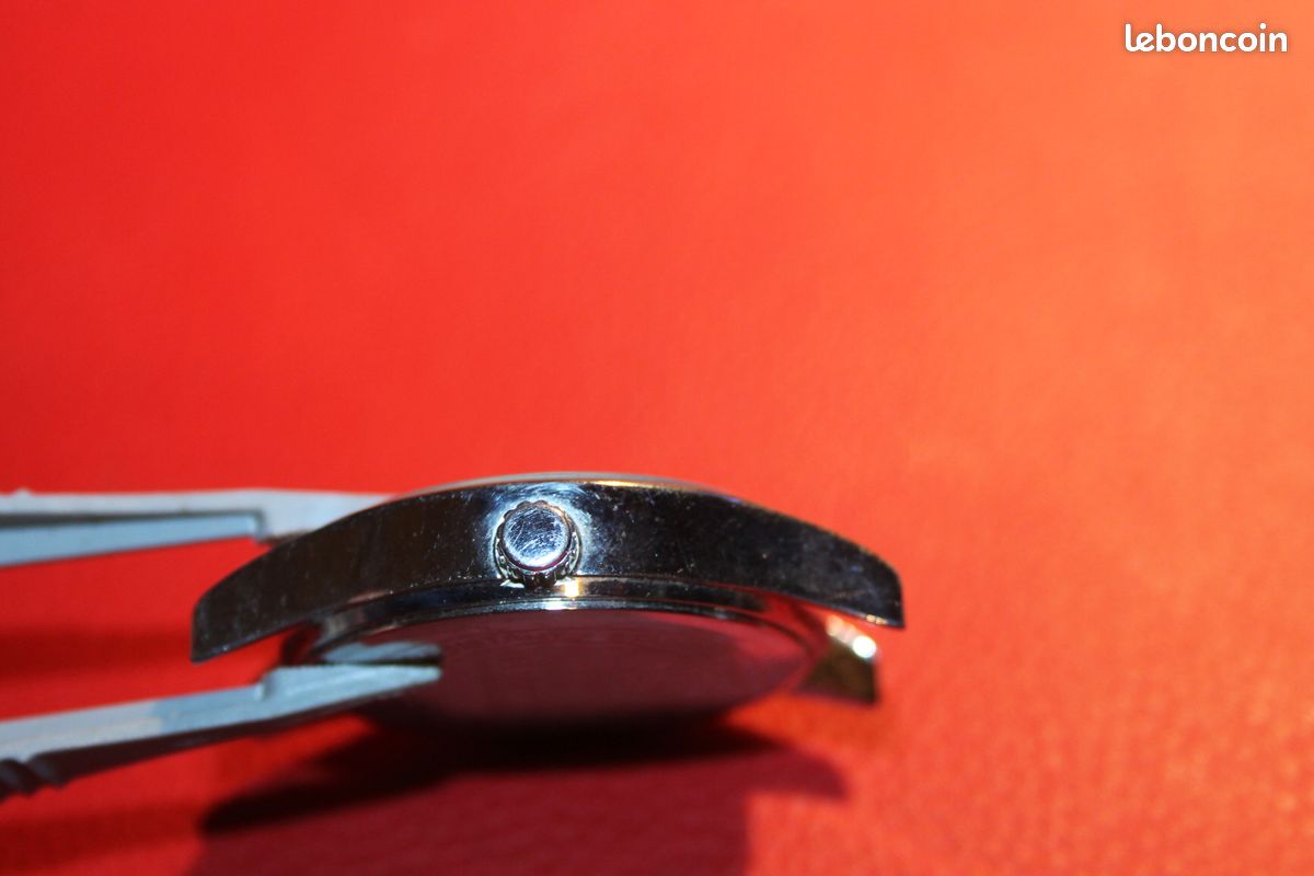 Ancienne montre quartz Incm by Beuchat sans pile à tester diamètre 42 mm (image 4)