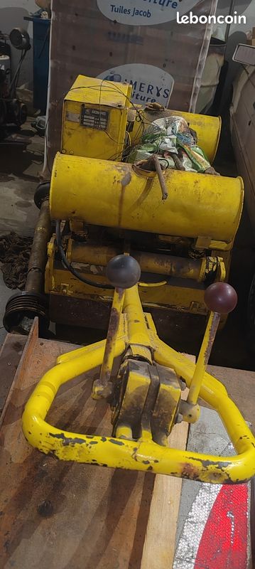 Compacteur BOMAG BW 65 S 560 kg – Non fonctionnel – Pour pièces ou remise en état (image 2)
