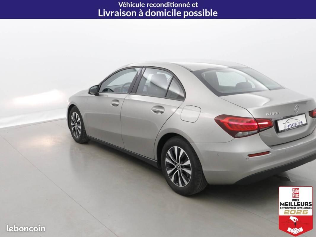 Mercedes Classe A Berline 180d Style +GPS +Caméra (image 7)