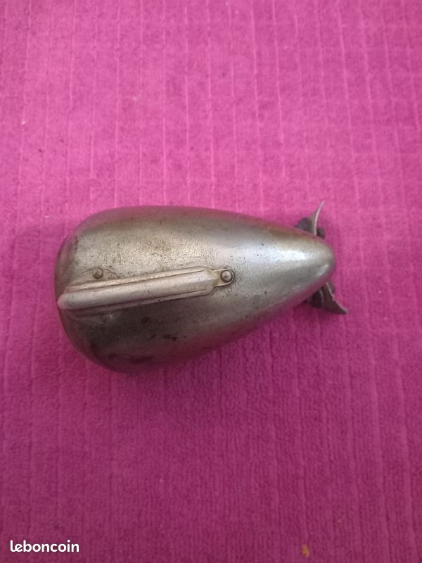 Lampe/éclairage Vélo Ancien - Marque NOVI, Fabrication Française (occasion, Traces D'usage)