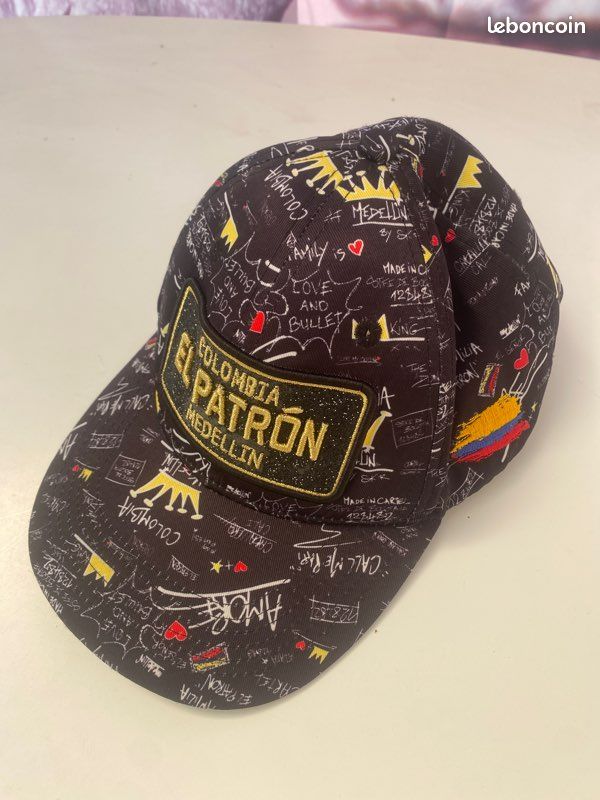 Casquette El Patron Gris Doré Avec Strass Réfléchissants - Taille Unique - Marque SKR - Neuf Avec étiquettes