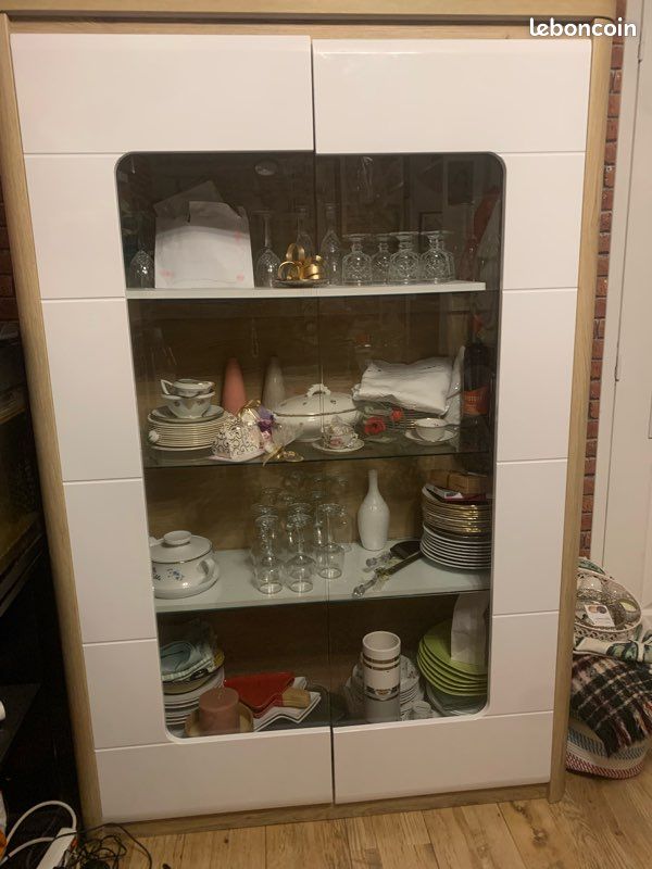 Vitrine salon (image 1)