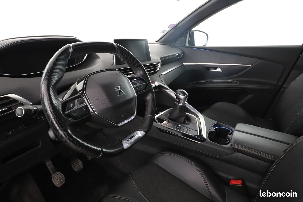 Peugeot 5008 1.2 PureTech GT Line 130 ch (image 6)
