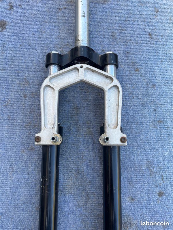 Fourche Vélo 700c Vintage – 25x100 – Acier – Occasion