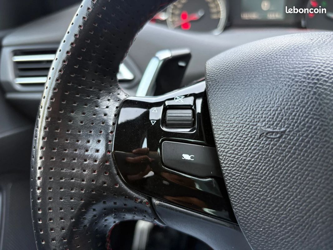PEUGEOT 308 SW GT-LINE 130ch / Distribution à jour / Sieges Massants/Chauffants / Denon Audio / Toit Panoramique... (image 12)