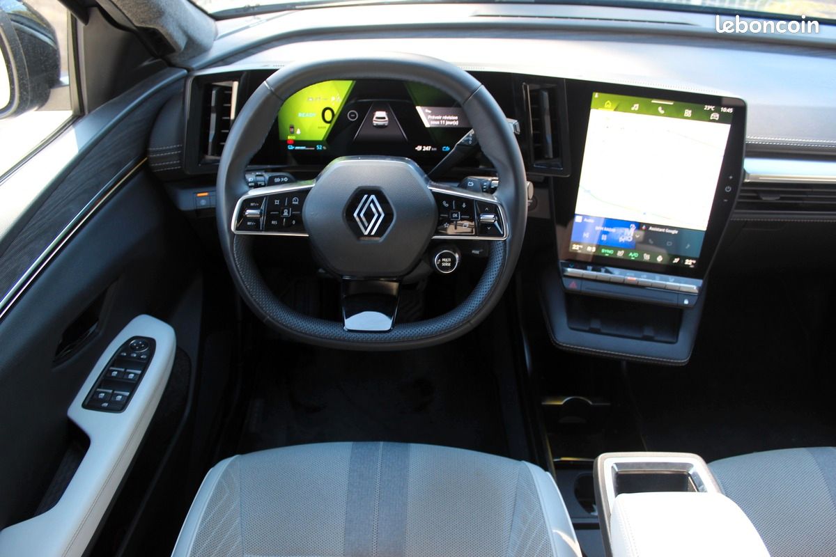 RENAULT Scenic V E-TECH ELECTRIQUE 220 GRANDE AUTONOMIE TECHNO PACK ICONIC 87 KW + CHARGE RAPIDE (image 14)