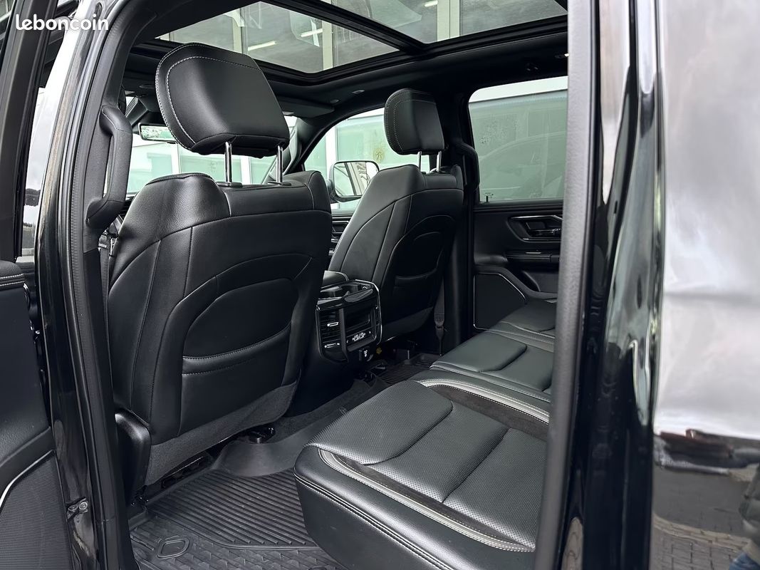Dodge RAM 1500 Rebel GT 5.7 HEMI eTorque 401 ch 4x4 – Pano – HUD – Harman Kardon – GPL (image 13)