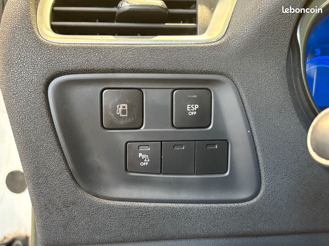 CITROEN C4 1.6 120ch MILLENIUM - 2013 - 99 000 km - Suivi complet - Première main (image 13)
