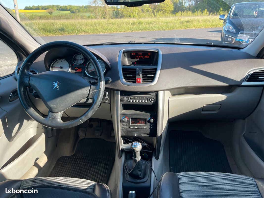 207 SW 1.6 HDi90 Premium Outdoor (image 6)