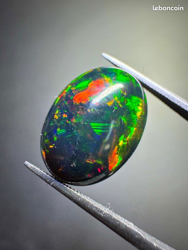 1,71 Ct TOP GRADE ! OPALE NOIRE ARC-EN-CIEL MULTI FLASHY 3D ARLEQUIN