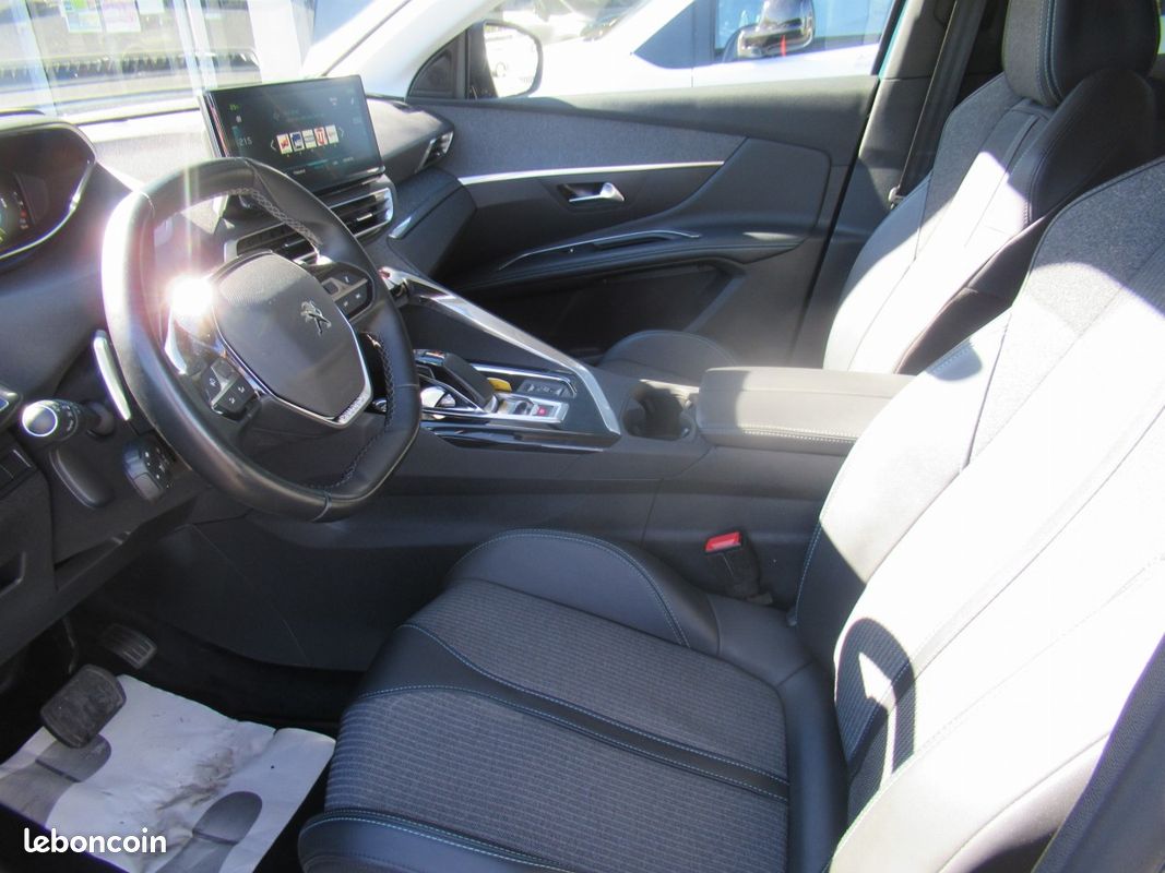 Peugeot 3008 (2) 1.6 HYBRID 225 E-EAT8 Allure Pack (image 14)