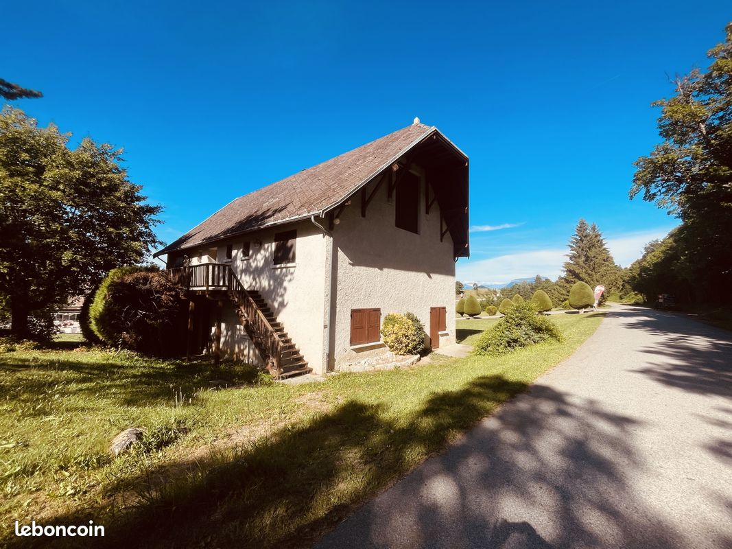 Maison 7 pièces 170 m² · à Clelles · 170 m² · 230 000 €