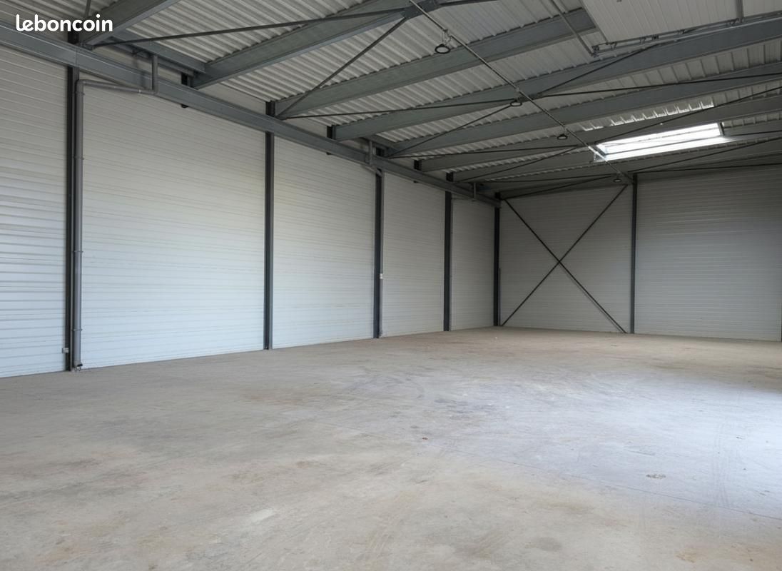 Local bureaux 300 m² (image 4)