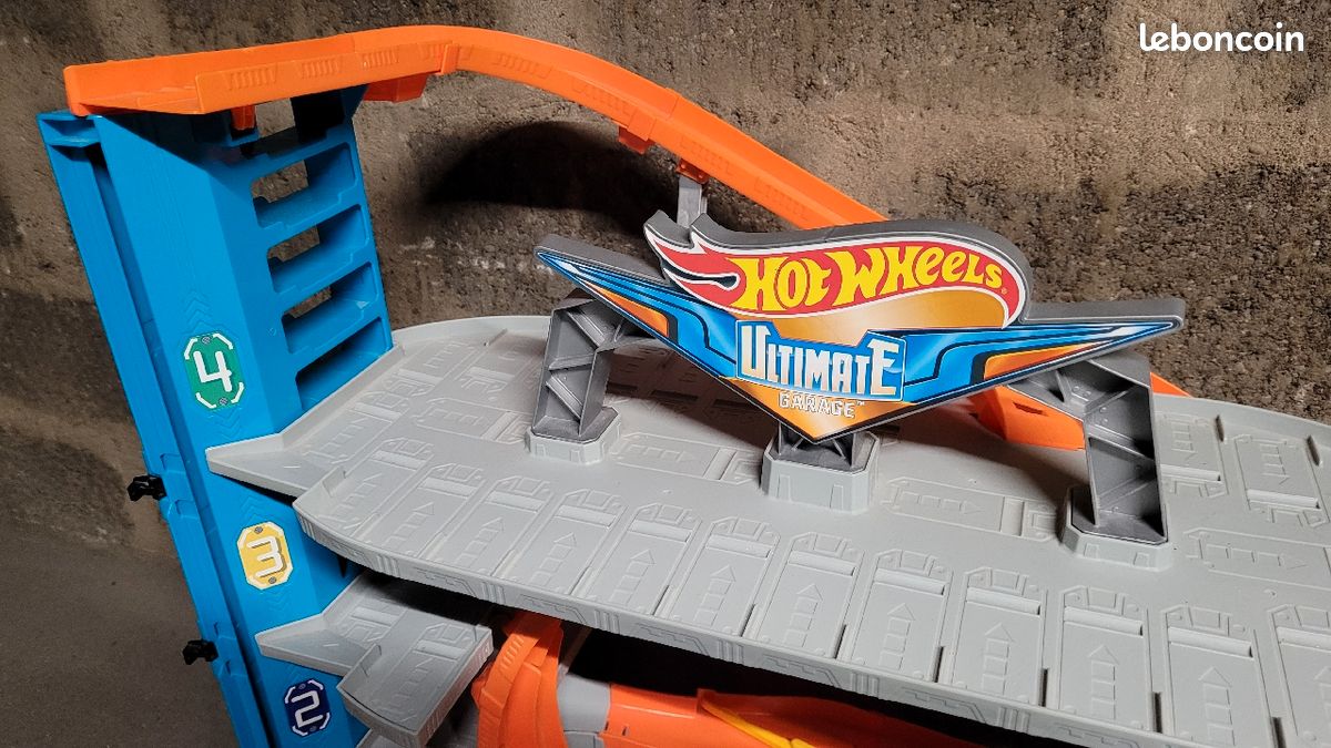 Garage à voiture Hot Wheels Requin (image 2)