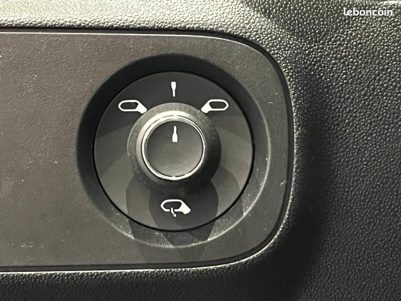 Citroen C3 Essence 83 C-Series GPS Radar Recul CarPlay Clim Auto 1ère main (image 26)
