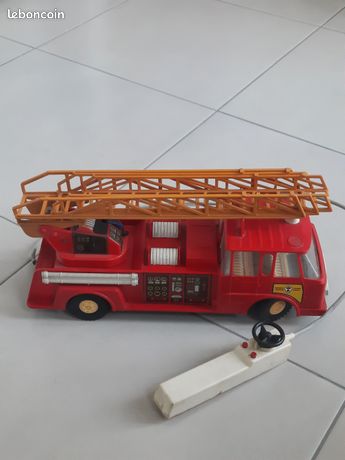 Camion De Pompiers Joustra Tôle Mécanique Filoguidé - Vintage France