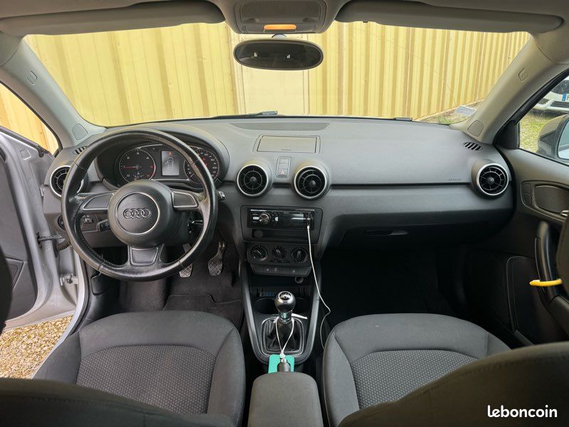 Audi a1 1.6 tdi 105 (image 3)