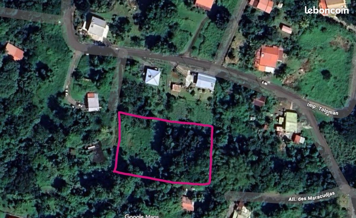 Terrain 2 990 m² Ducos · 352 820 €