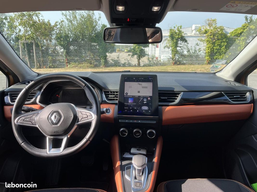 Renault captur 1.3 tce 130 intens edc bva - suivi complet renault - pack techno (image 8)