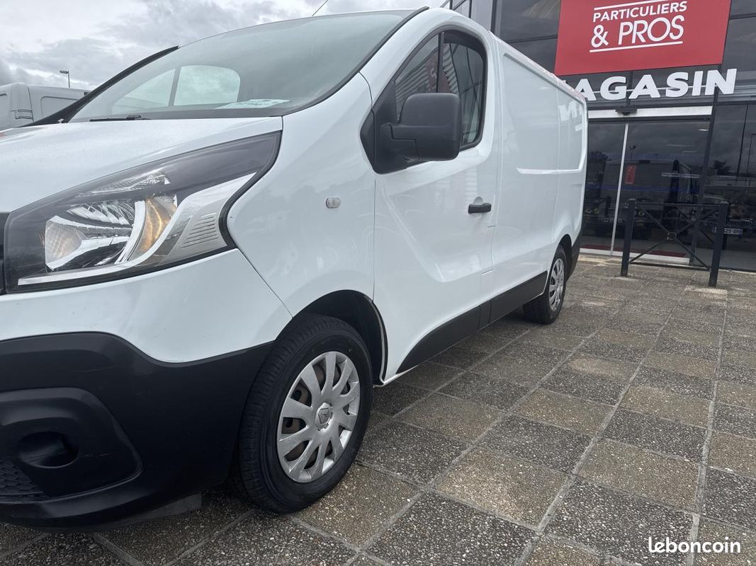 RENAULT TRAFIC L1H1 1000 Kg 1.6 Energy dCi - 125 Fourgon Grand Confort L1H1 (image 12)