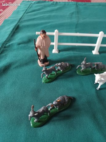 JOUET DE BAZAR Ancien Petit Train En Plastique EUR 18,99 - DE