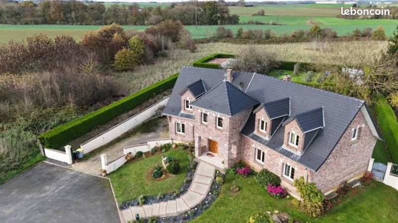 Maison 10 pièces 230 m² · à Villers-Bocage · 230 m² · 625 200 €
