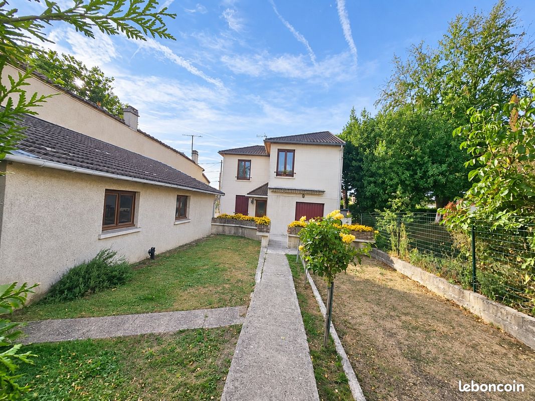 Maison 5 pièces 90 m² · à Villiers-le-Bel · 90 m² · 291 500 €