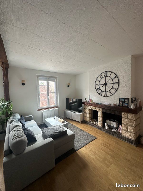 Appartement 2 pièces 47 m² · à Saint-Lubin-des-Joncherets · 47 m² · 520 €