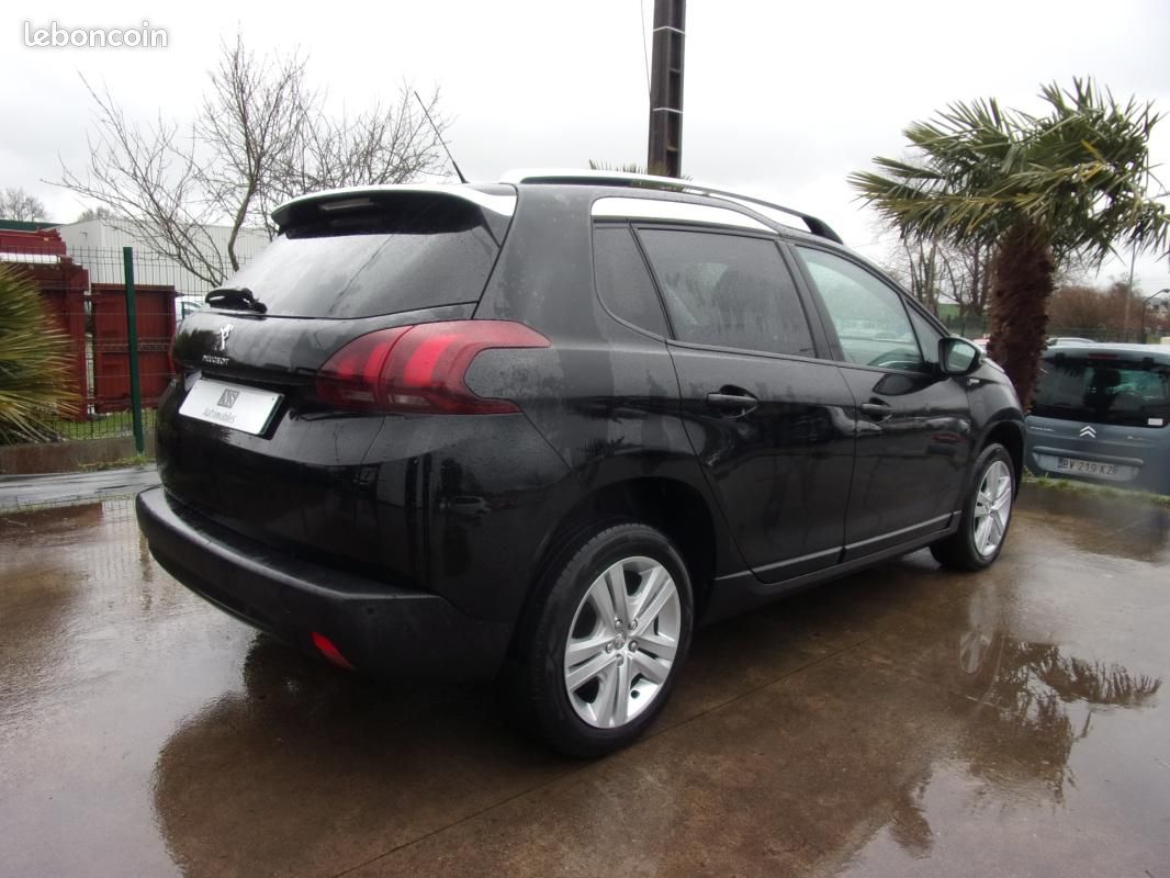 Peugeot 2008 1.6 BlueHDi 100ch BVM5 Style (image 8)
