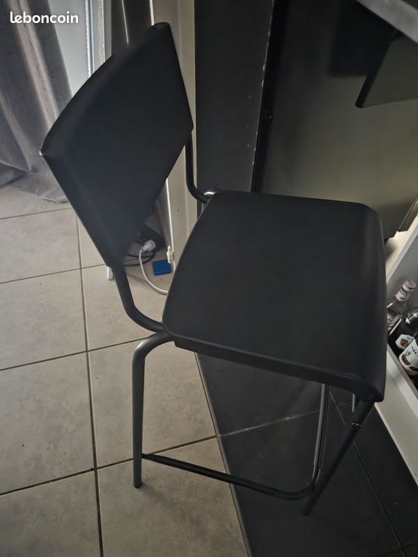 Chaise haute (image 1)