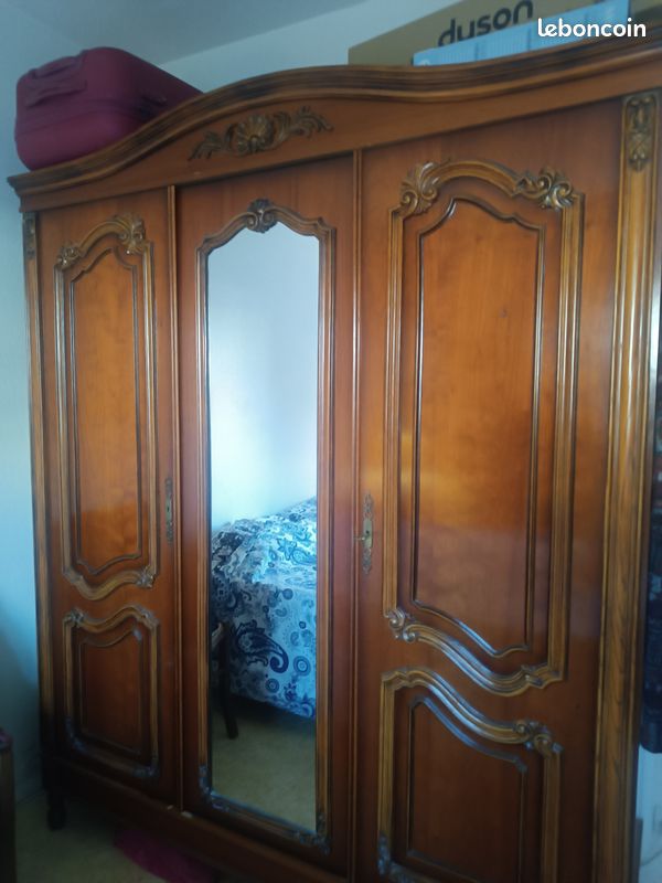 Armoires en bois (image 1)