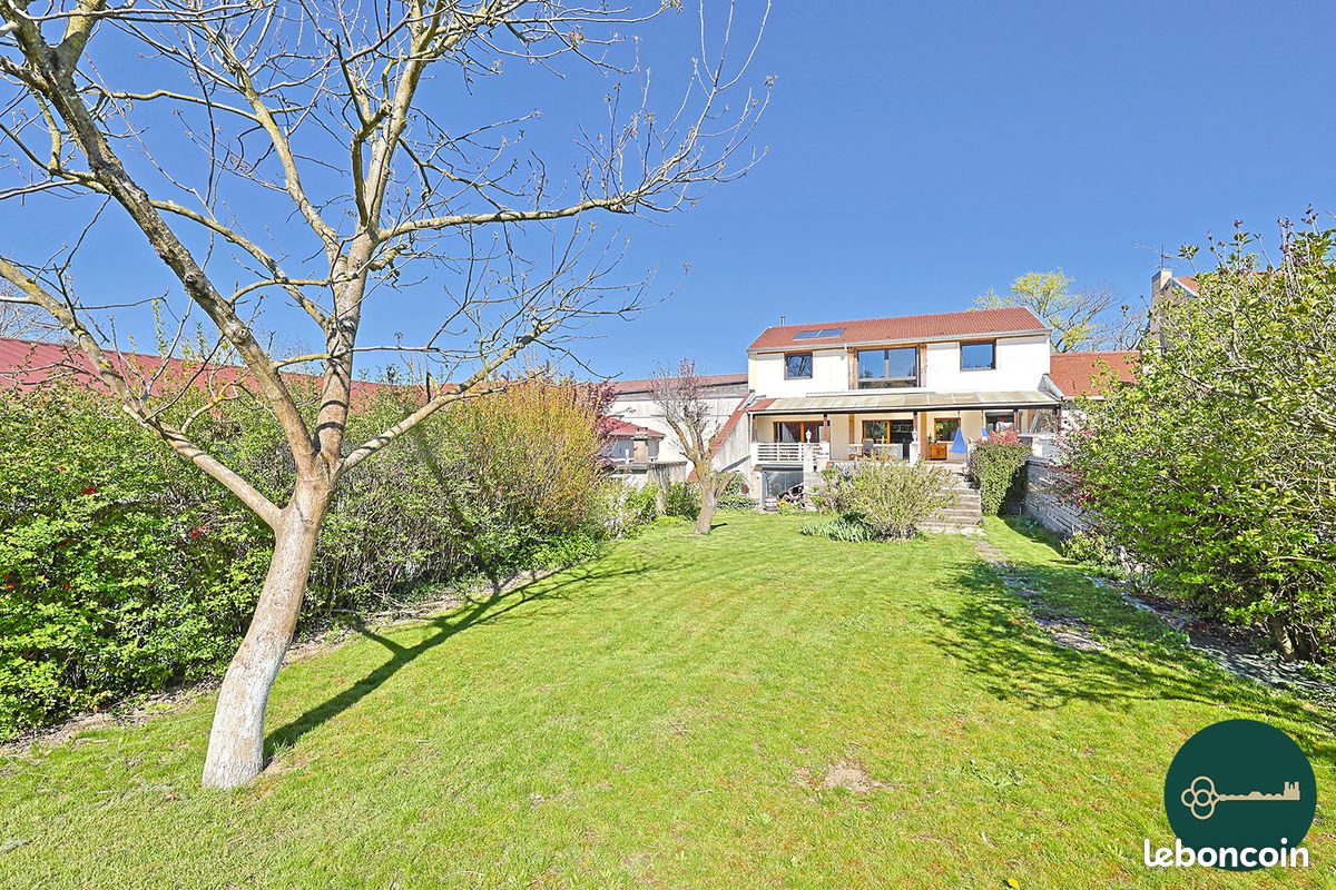 Maison 8 pièces 240 m² · à Dommartin-lès-Toul · 240 m² · 329 000 €