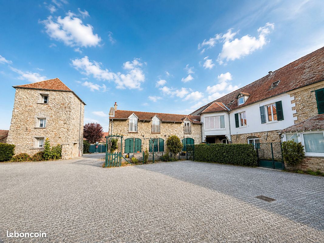 Appartement 3 pièces 115 m² · à Isles-lès-Villenoy · 115 m² · 289 000 €
